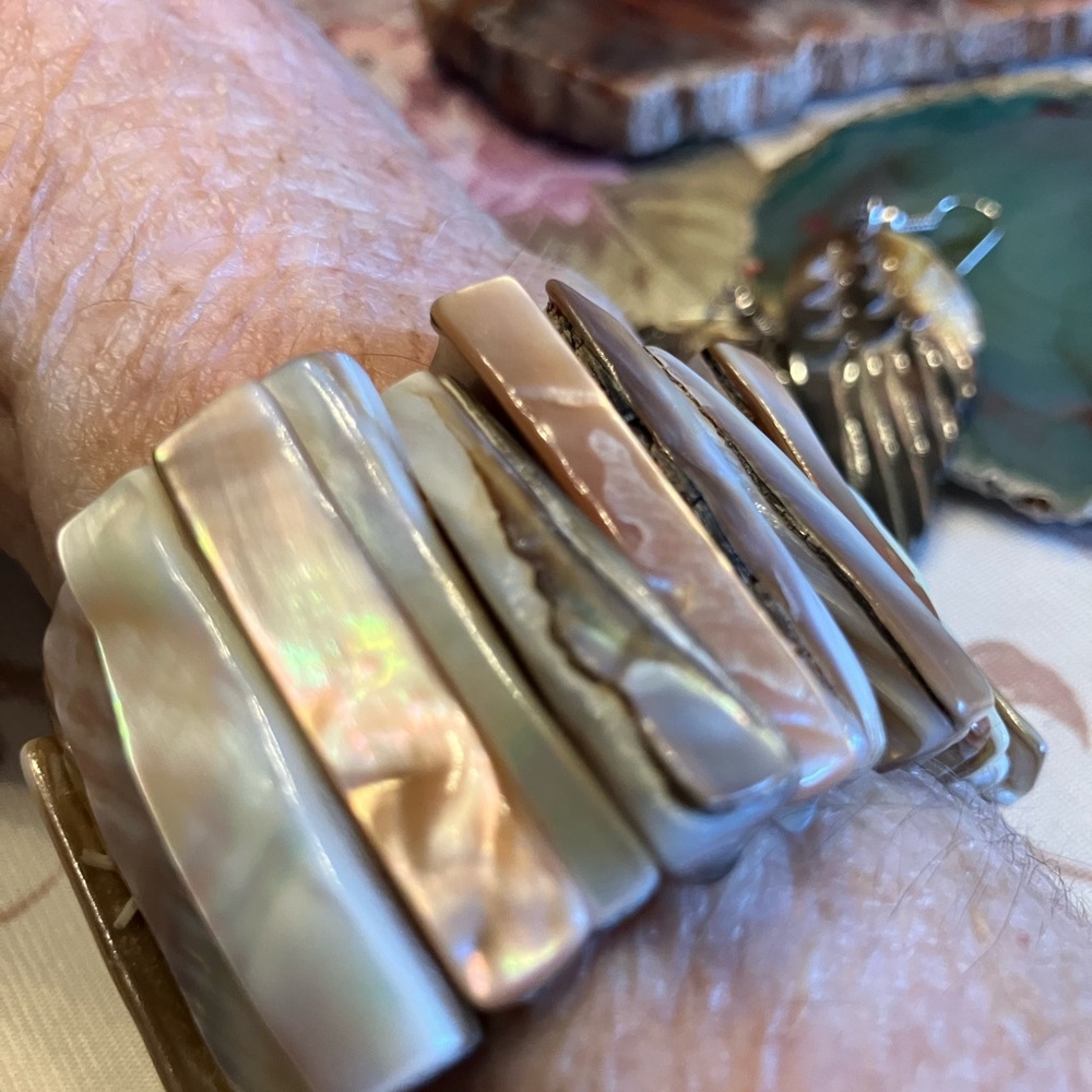 Iridescent Abalone Shell Angel wing Earrings and matching Bracelet - Picture 10 of 13